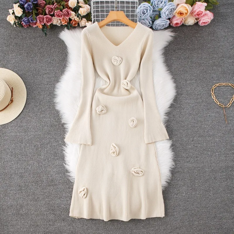 YuooMuoo Brand Fashion 3D Flowers Knitted A-line Long Dress Autumn Winter V-neck Long Sleeve Women Dress Korean Party Vestidos