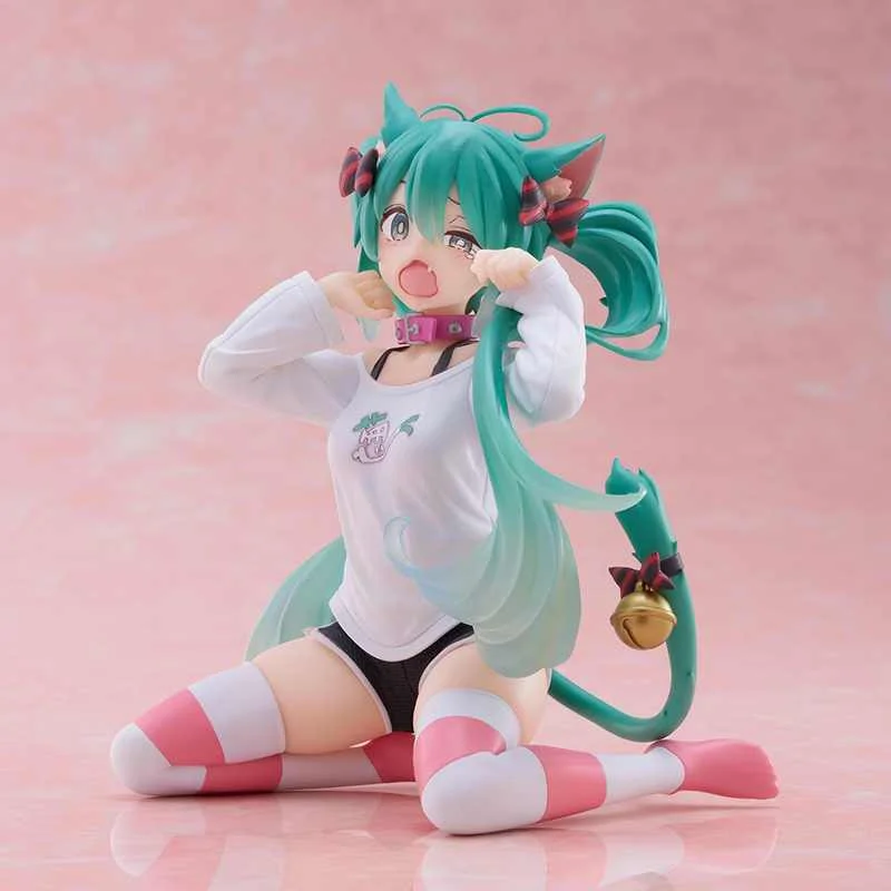 spot-taito-hatsune-miku-miku-cat-ear-pajamas-v-home-scenery-ornaments-chassis-desktop-gift-collection
