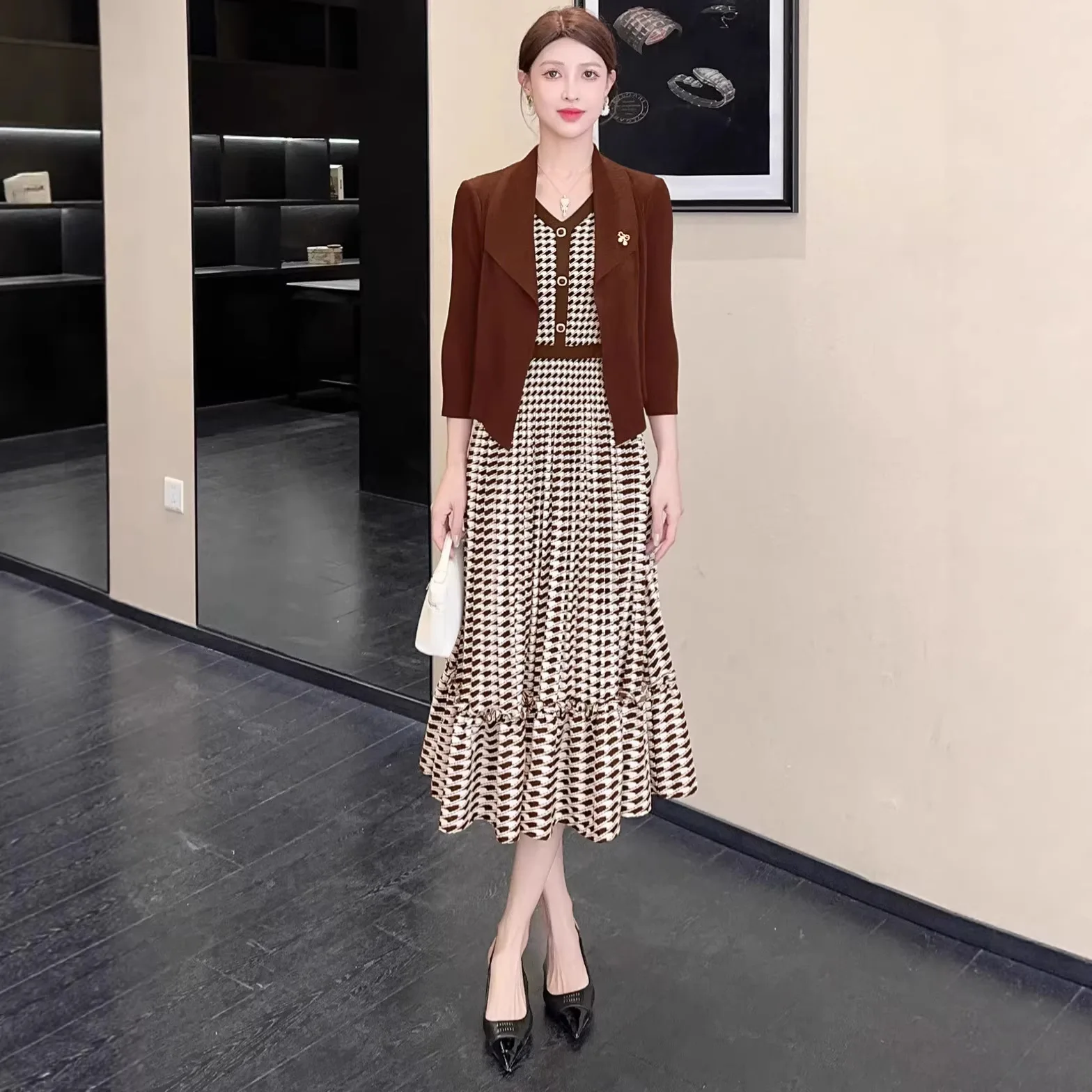 

Плиссированное платье Miyake, коллекция 2025 года, зимнее, новое, имитация двухслойного платья, плиссированное, с принтом, элегантное, тонкое, свободное, юбка