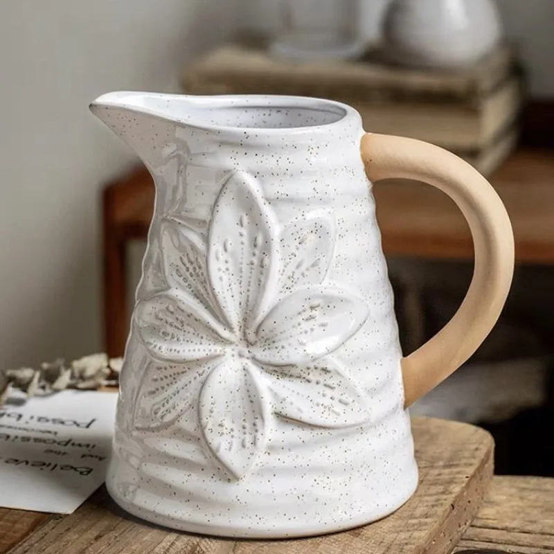 Creative Vintage Sesame Glaze Vase Home Medieval Relief Ceramic Cold Kettle Homestayers Vase Decoration Tableware Storage Bottle