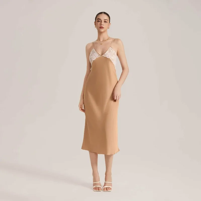 

Women's Sexy Backless Satin Chiffon Long Nightdress with Lace Splicing Loungewear Sleepshirts Lace Patchwork XL Size