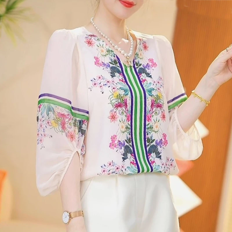 

Retro Floral Printed Top V-neck New Fashion Loose Shirt 2024 Spring Summer Casual Chiffon Blouse