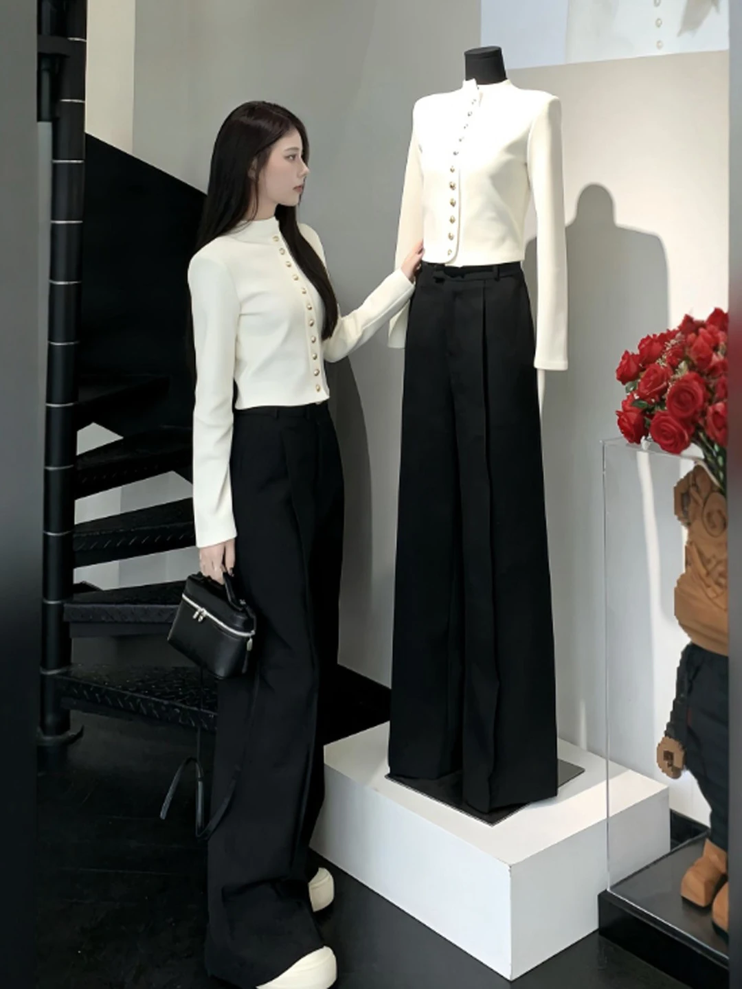 

Korean Style Casual Outfit Two-Piece Set Spring 2026 High Waist Comfortable Cotton round Neck Button Closure Fashionable Ense...