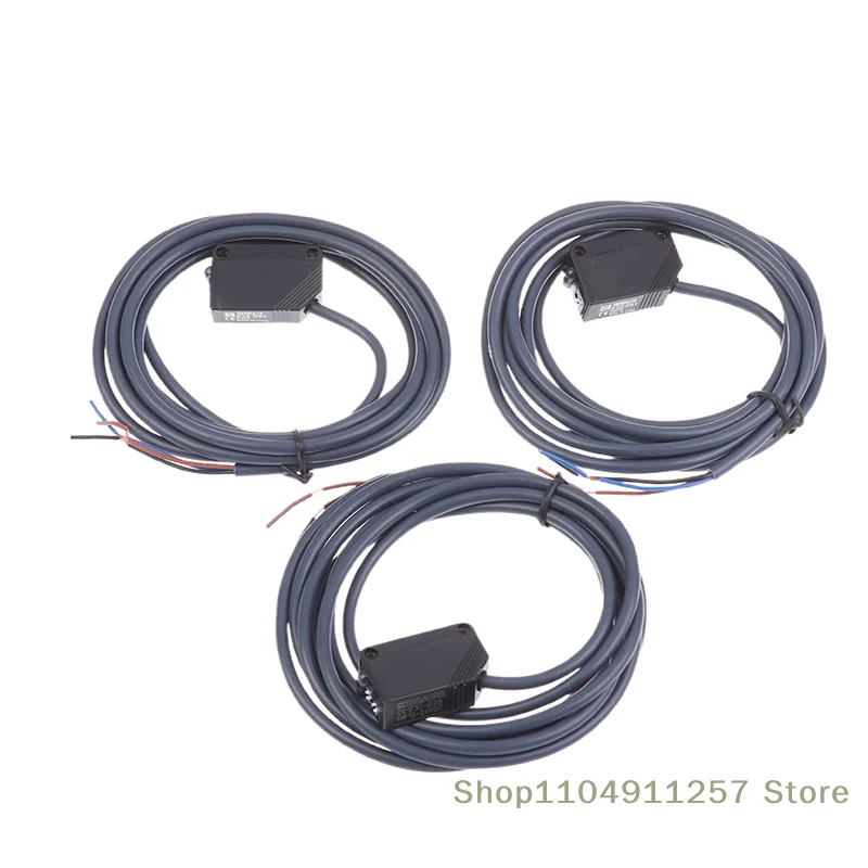 E3Z-D61/D81/D62 Saklar Reflektif Umpan Balik Sensor Optik Difusi Saklar Sensor Deteksi Sebaliknya Jarak Deteksi 2M