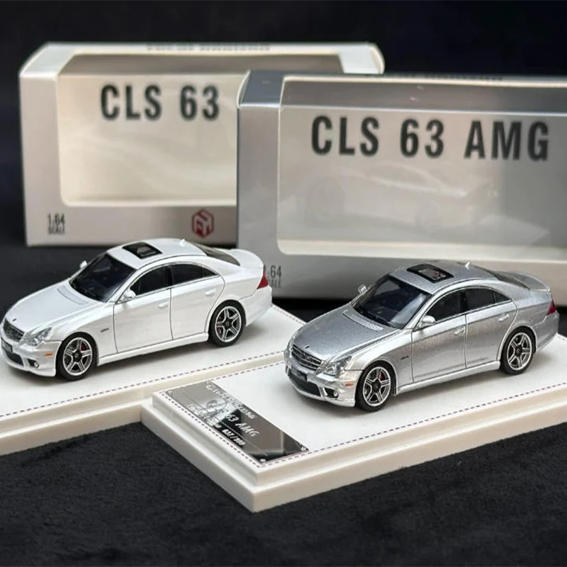 

Focal Horizon Diecast 1:64 Scale CLS 63 AMG Simulation Alloy Car Model Static Display Collectible Toy Souvenir Decoration