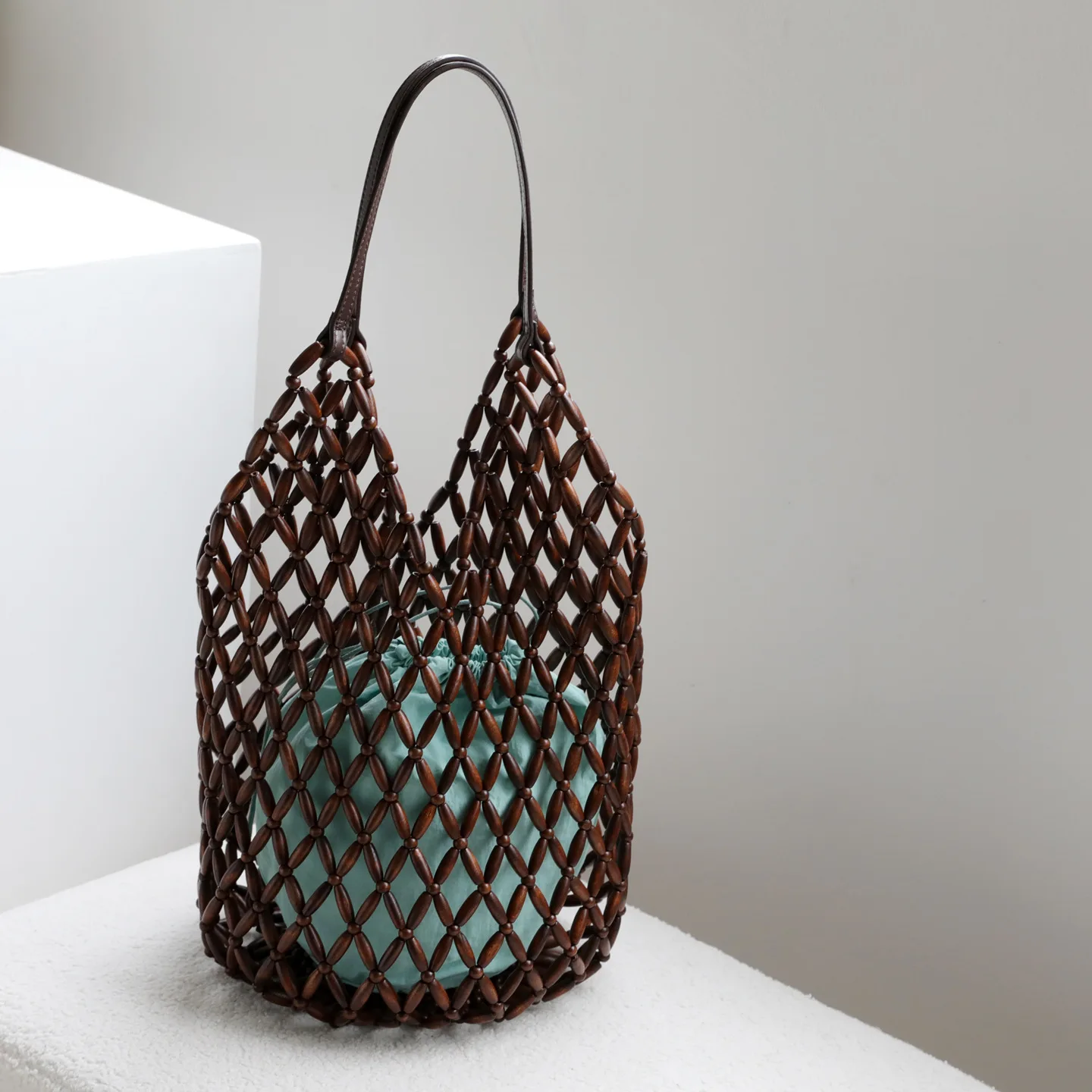 

FIRMRANCH 2026 Summer New High-Quality Polished Wood Bead Handmade Hollowed-Out Beaded Artsy Resort Style Women's Shoulder Bag