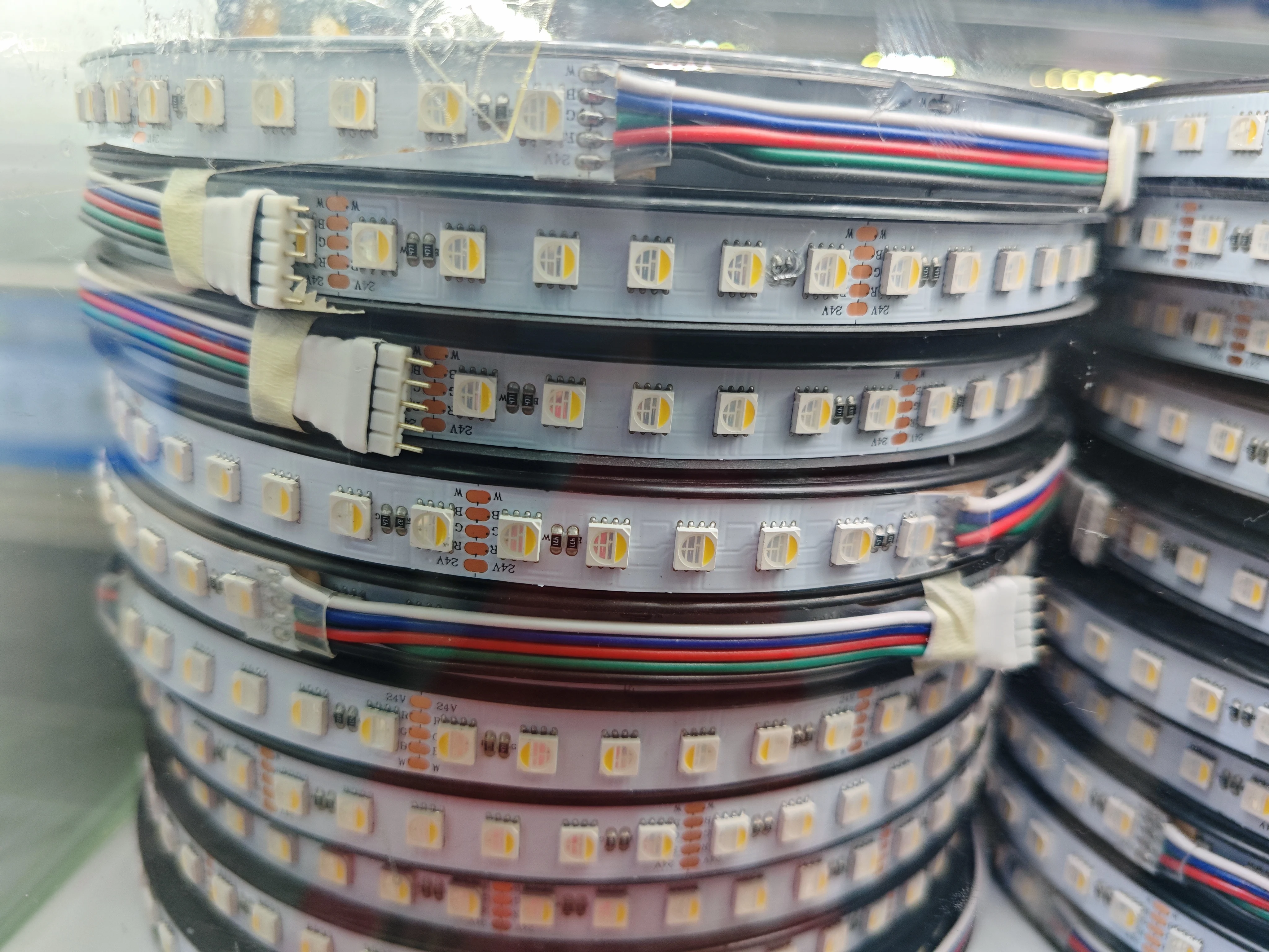 DC24V 10M RGBW/RGBWW 4 color in 1 LED Strip Tape 96leds/m 5050 SMD flexible high brightness Lights Bar IP30
