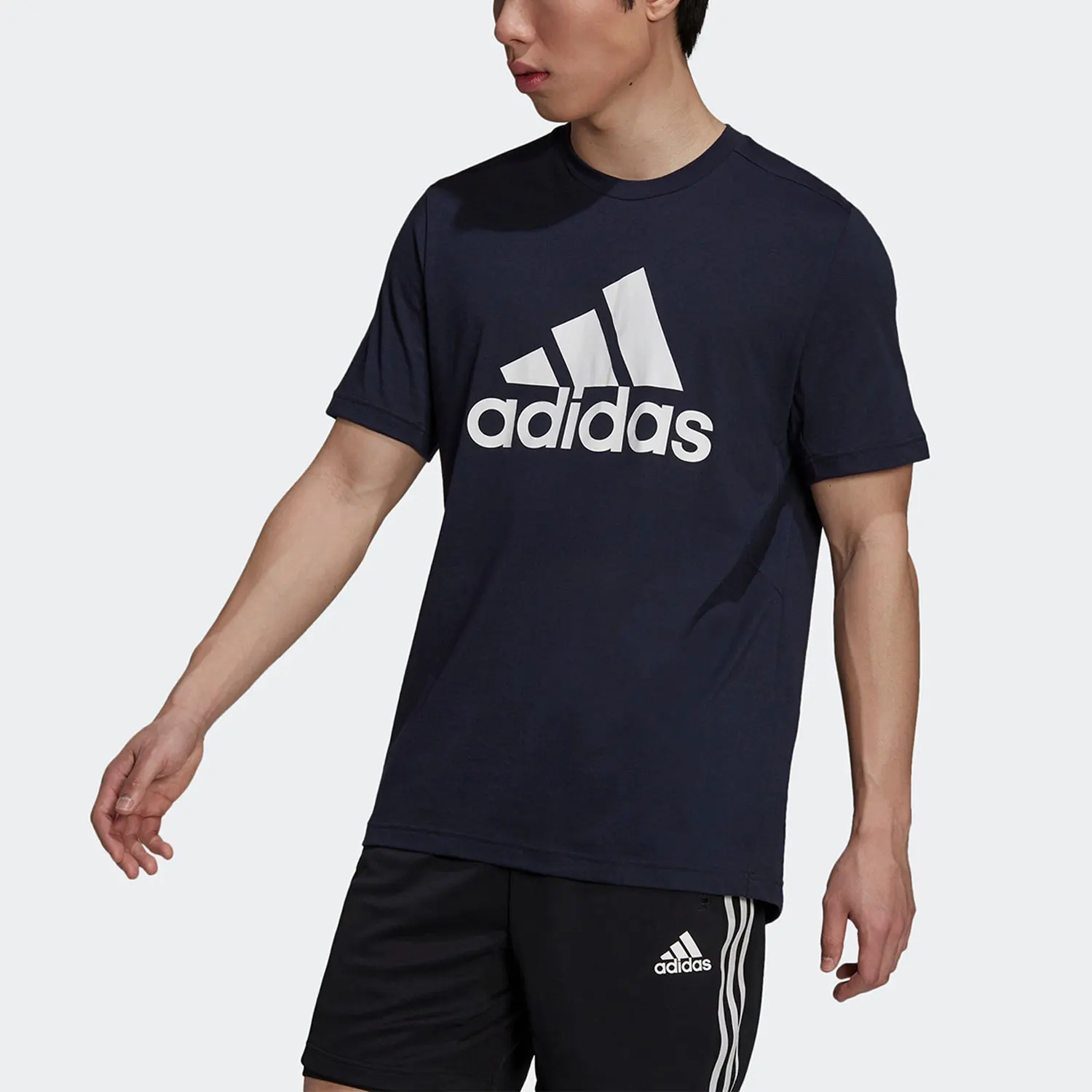 

Мужская дышащая спортивная футболка Adidas Originals с круглым вырезом, новинка летнего сезона, H30255