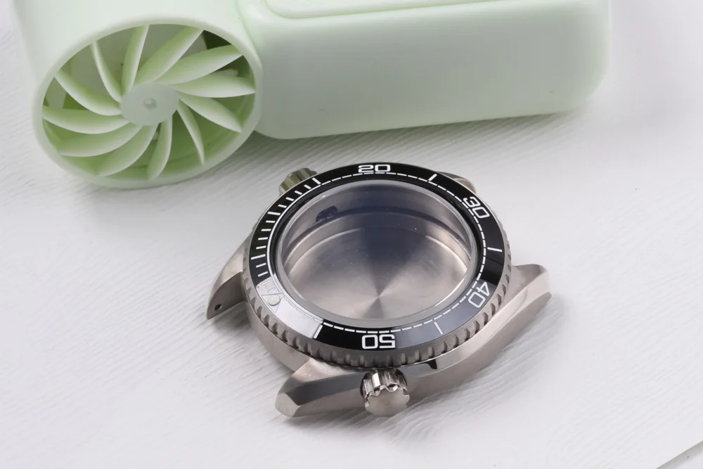 Titanium 3-Uhr-Uhrengehäuse mit Armband passend für SEIKO Mod C3 Super Luminous Saphirglas Taucheruhr für NH35A/36A Uhrwerk Ersatzteile – Detail 7