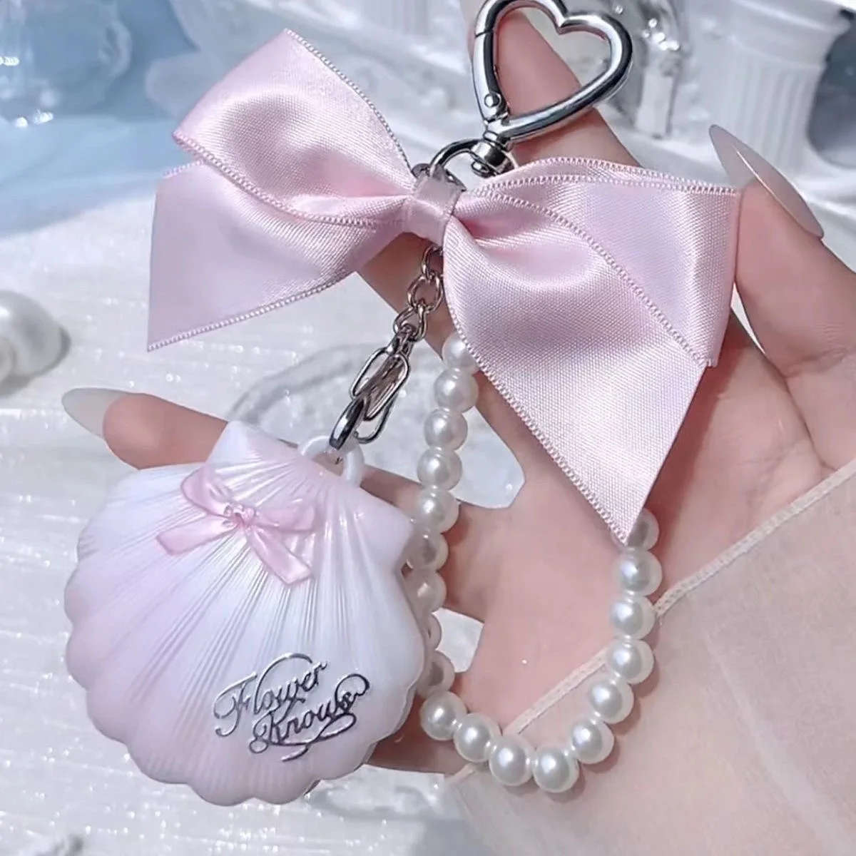 Flower Knows Sweet Bear Mini Setting Powder Anhänger Oil Control Makeup Portable Makeup Powder Highlight