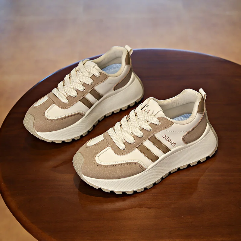 

Women's thick bottom sports shoes spring street women's running shoes heightening hundred casual shoes