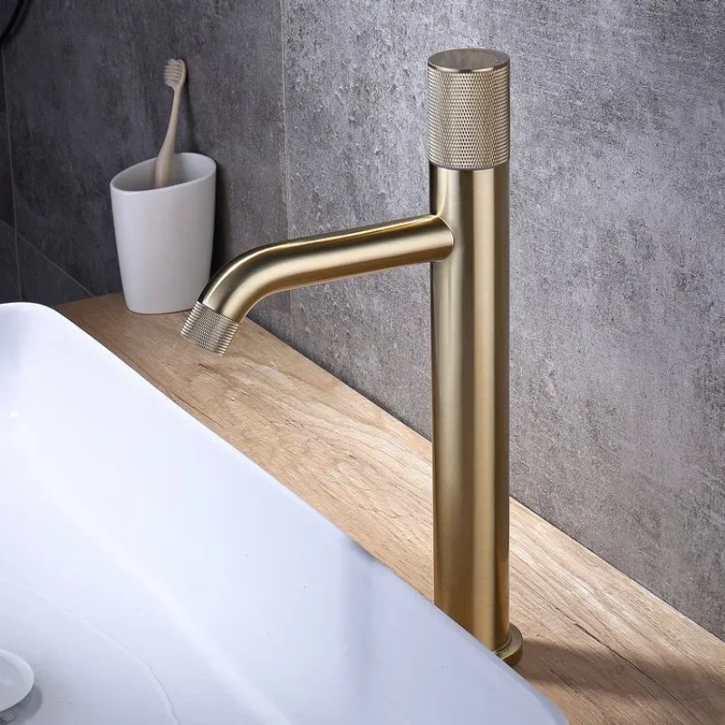 Knurled Handle Brushed Gold Brass Bathroom Basin Faucet Cold And Hot Mixed Water Faucet