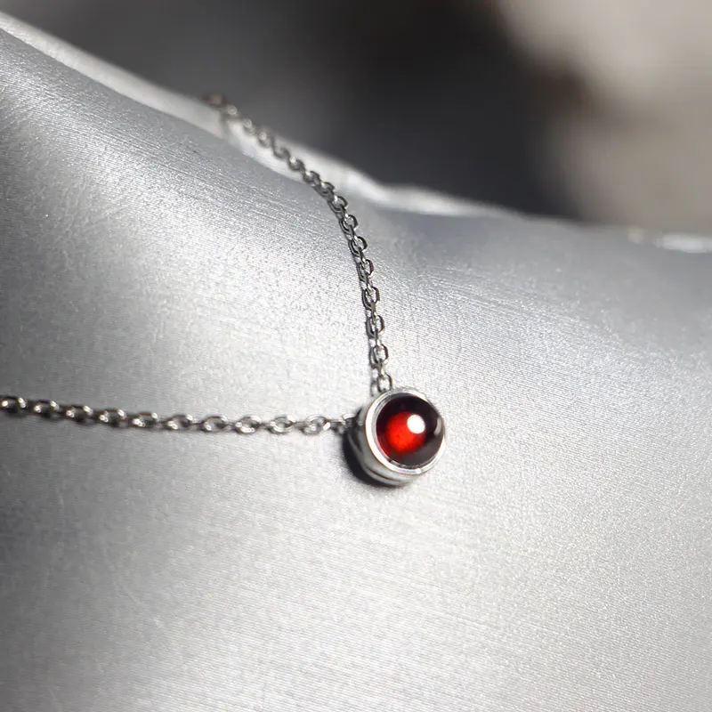 

Silver 925 Jewelry Fashion Simple Red Round Necklace Elegant Quality 925 Sterling Silver Necklace for Women