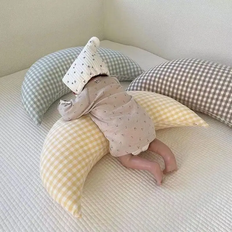 Cotton Plaid Moon Pillow, Bed Circumference, Removable And Washable, Newborn Comfort Pillow, Children's Waist Pillow
