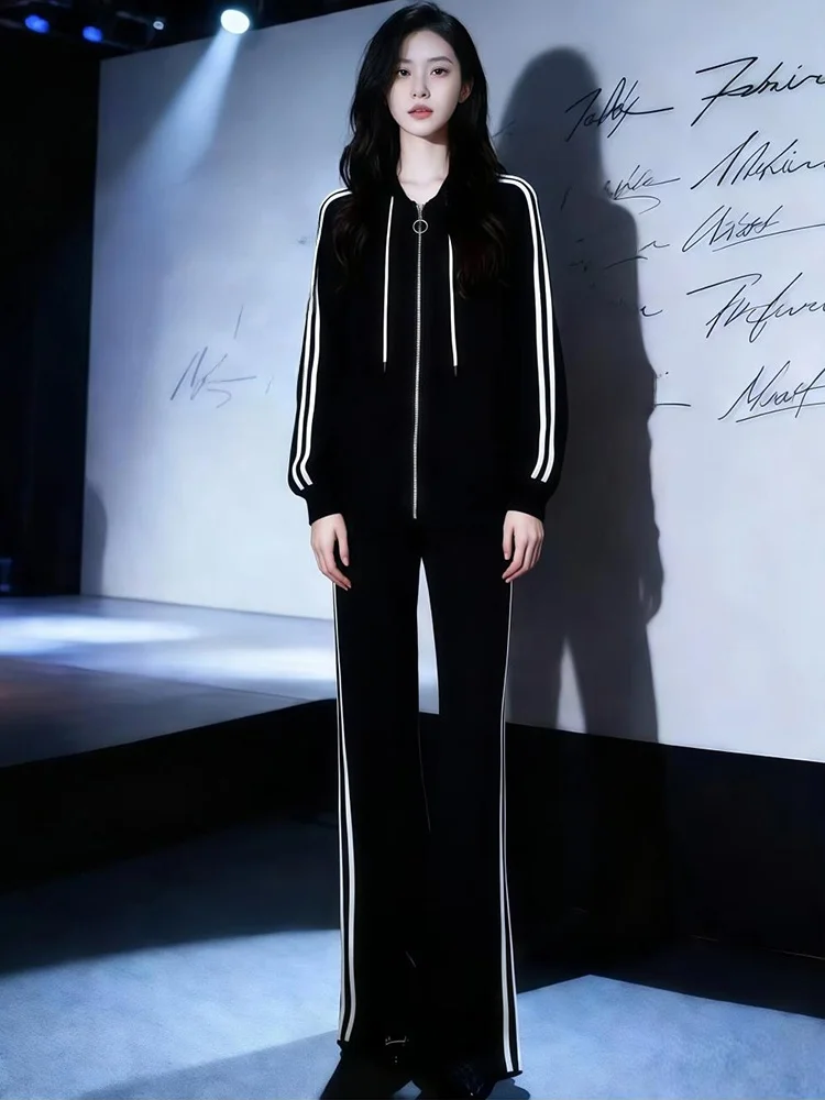 

Black Sporty Two-Piece Set for Women Comfortable High Waist Wide Leg Pants Hoodie Top Spring Fashion Anti-Aging Casual Wear