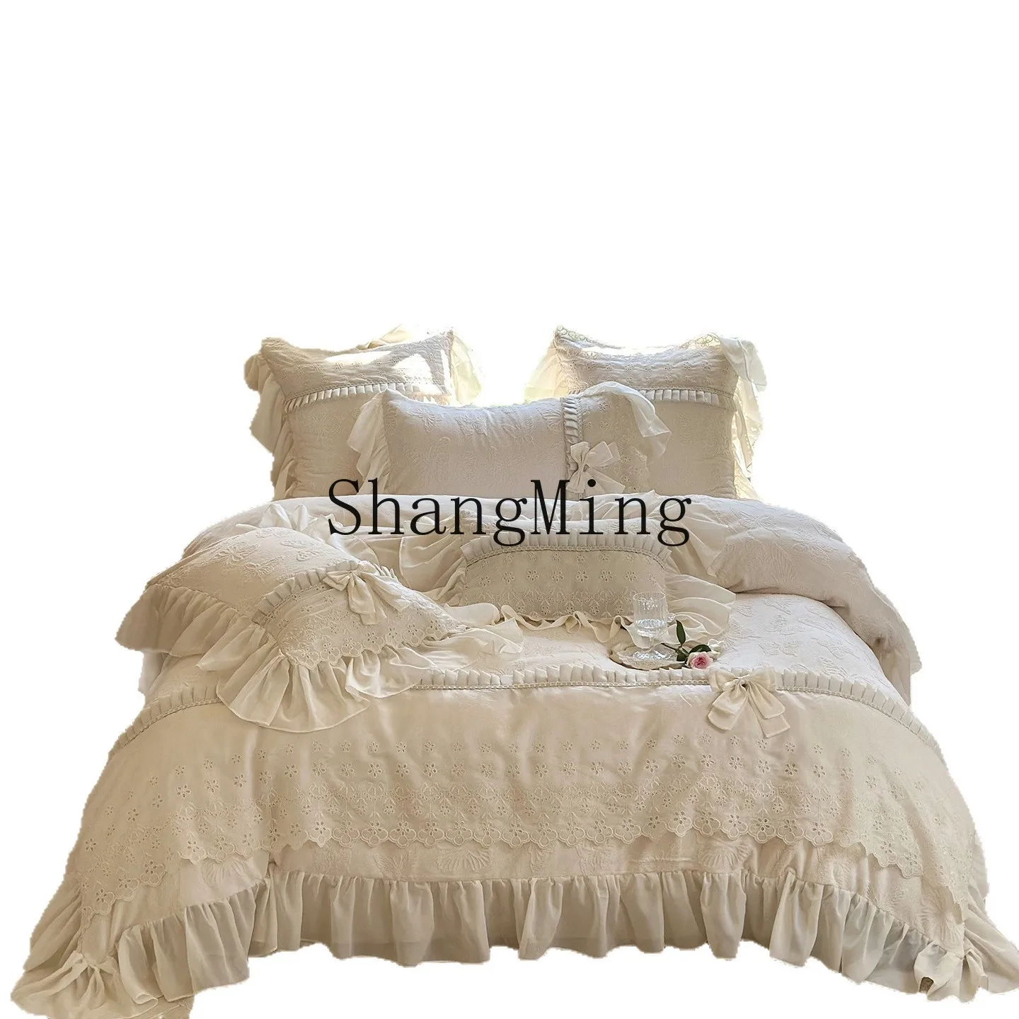 

PYH lace milk fleece bed cover four-piece set of high-end princess style girl heart thickened and warm