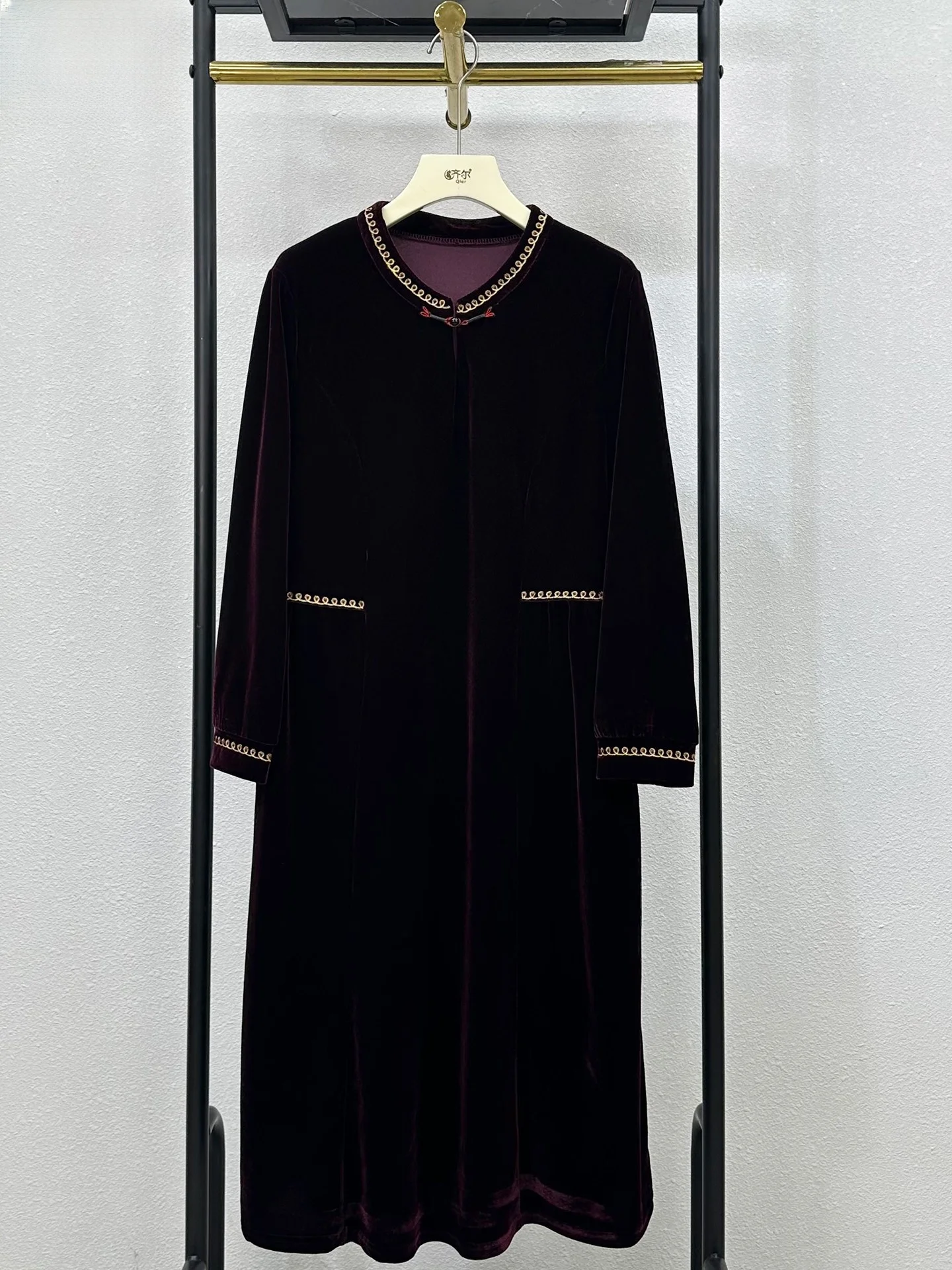 

Элегантное бархатное платье миди для женщин, осенне-зимнее, с вышивкой, модное, роскошное, для мам, с завышенной талией, юбка