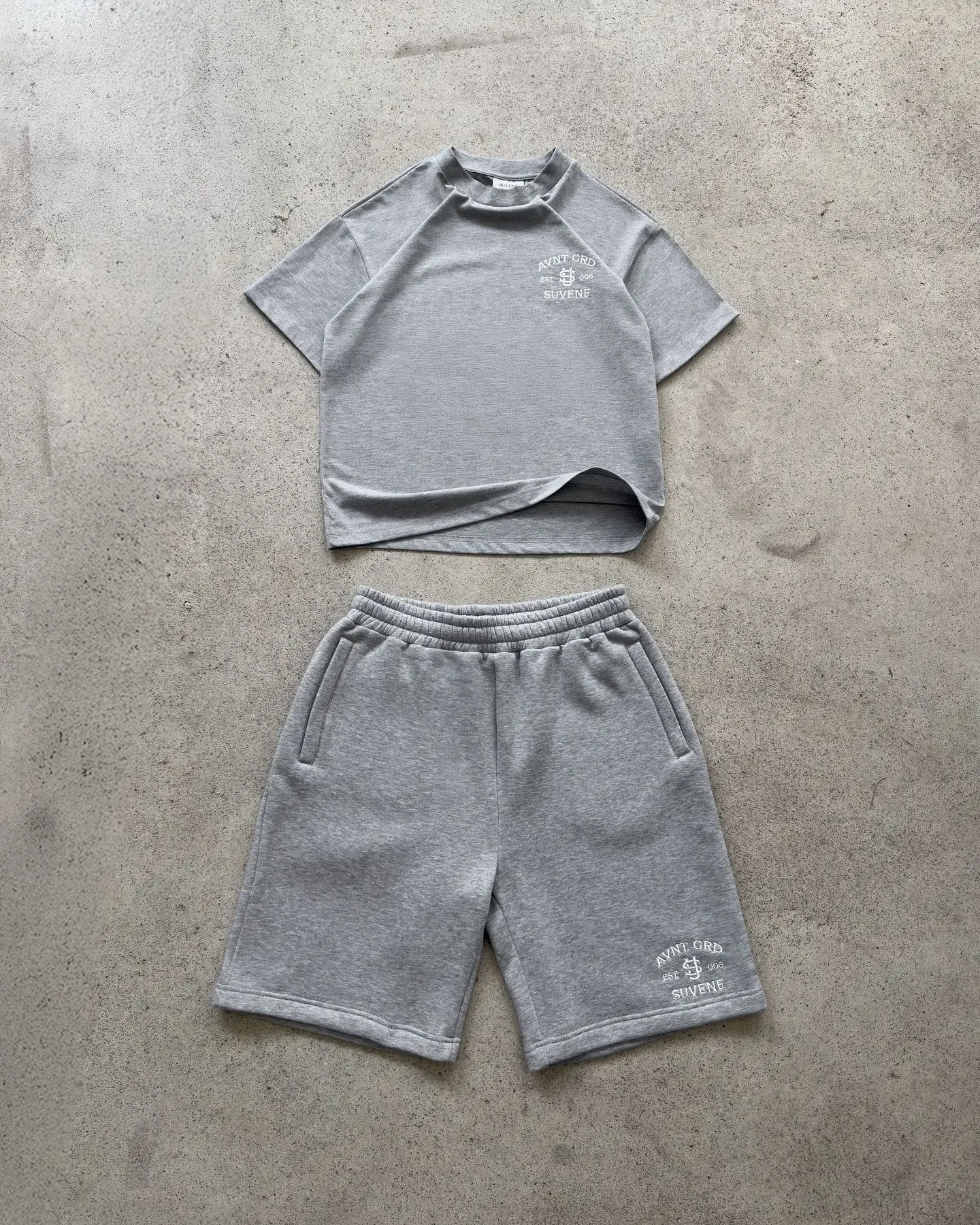 2025 High Street Trendy Men's Set Two-Piece Retro Colorful Oversized T-shirt Women Harajuku Letter Embroidered Casual Shorts