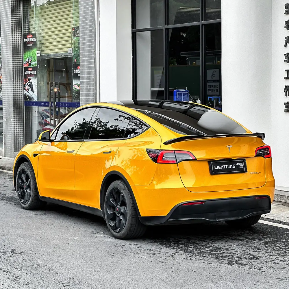 2025 Hight Kwaliteit 1.52X17 M Luchtbel Gratis Rekbaar PET Metallic Esdoornblad Geel Wraps Sticker Car Wrapping film