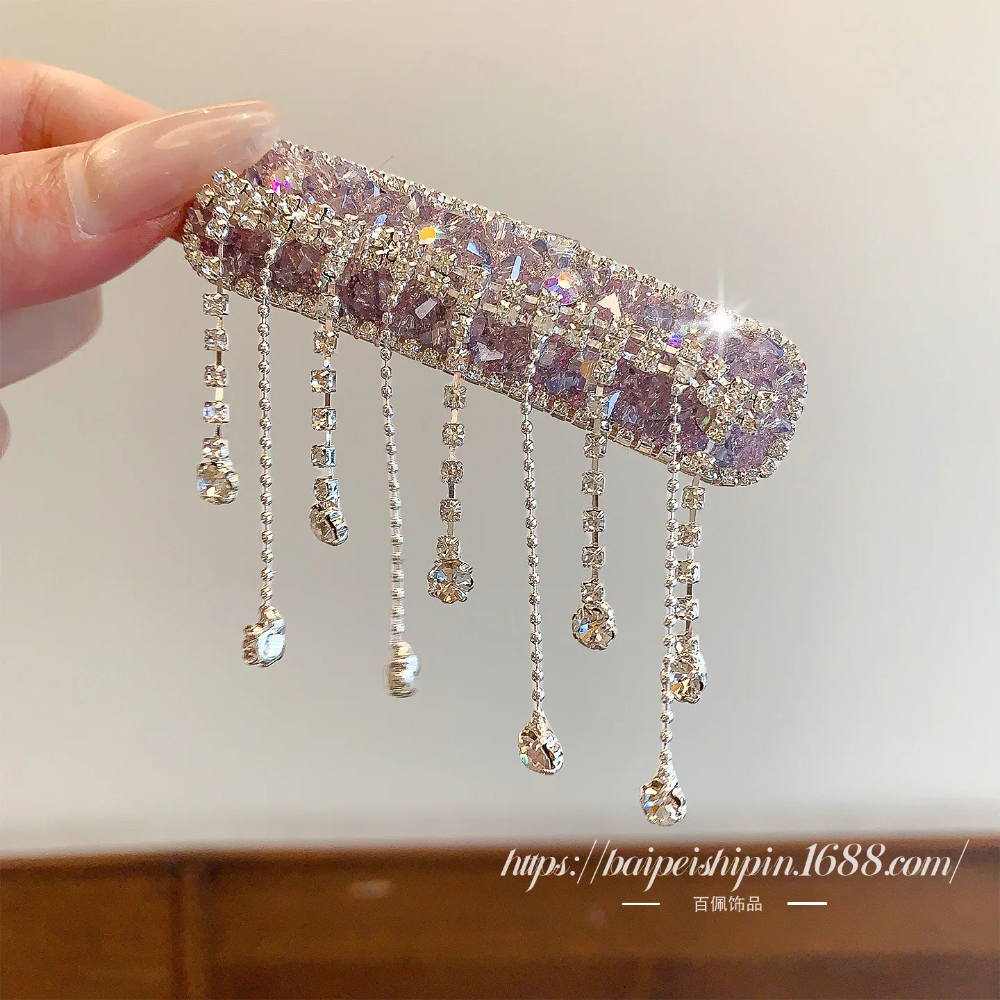 1pc 2026 New Chinese Mongolian Ethnic Zircon Hair Clip Silver Bell Tassel Side Bangs Clip High End Elegant