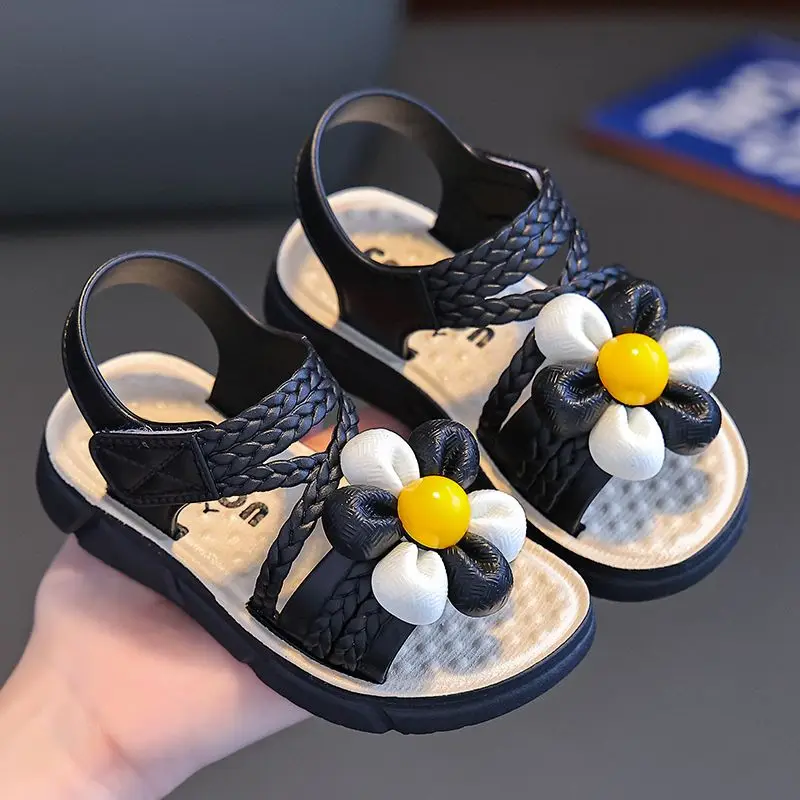 New Summer Girls Princess Beach Sandals Soft Sole Non Slip Versatile Fashionable for Baby and Toddler