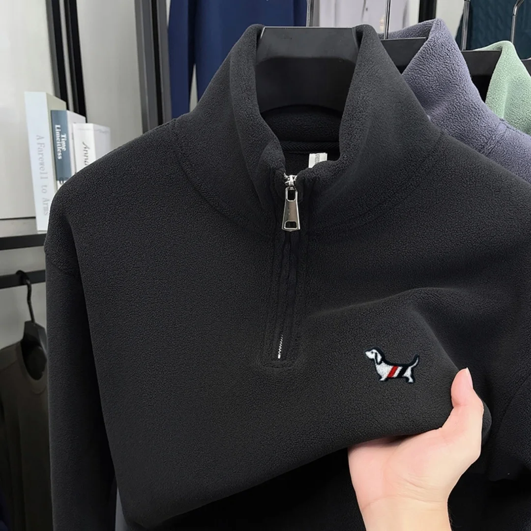 الخريف الشتاء الألمانية المخملية الرجال هوديس الوقوف طوق سستة الكلب التطريز البلوز عالية الجودة الدافئة موضة ملابس رجالية #3