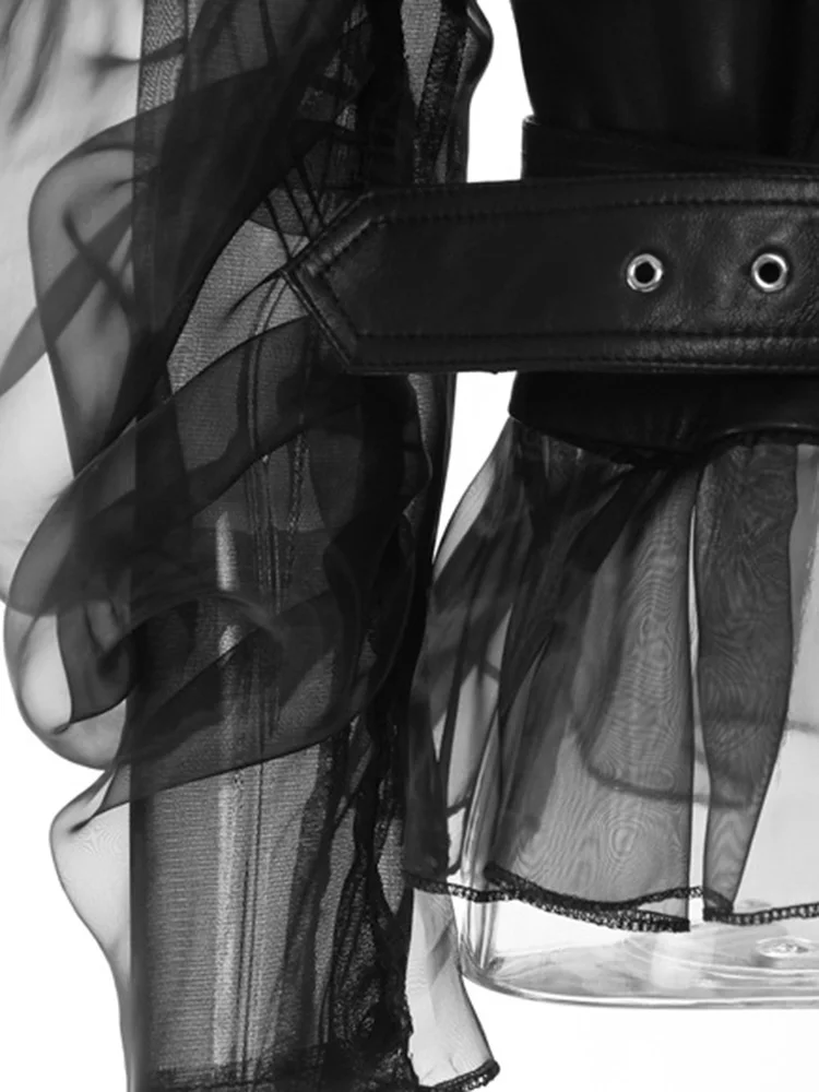   STUDIO Street Sle Me Blouson Biker Femme Noir en Cuir avec Patchwork de Dentelle, Manches Bouffantes et Taille Cintrée