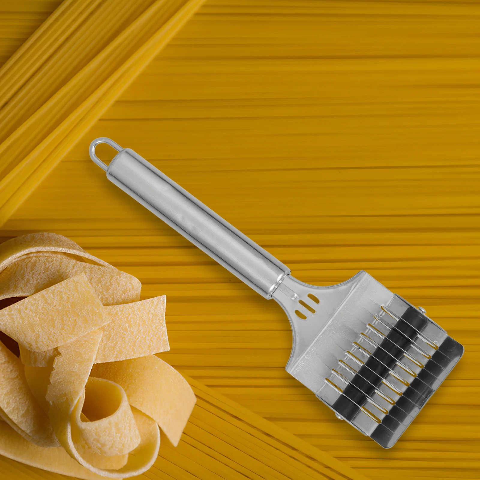 

1Pcs Stainless Steel Noodle Making Tool Creative Dough Cutter for Household Kitchen Use Manual Noodle Slicer Rust-Proof and