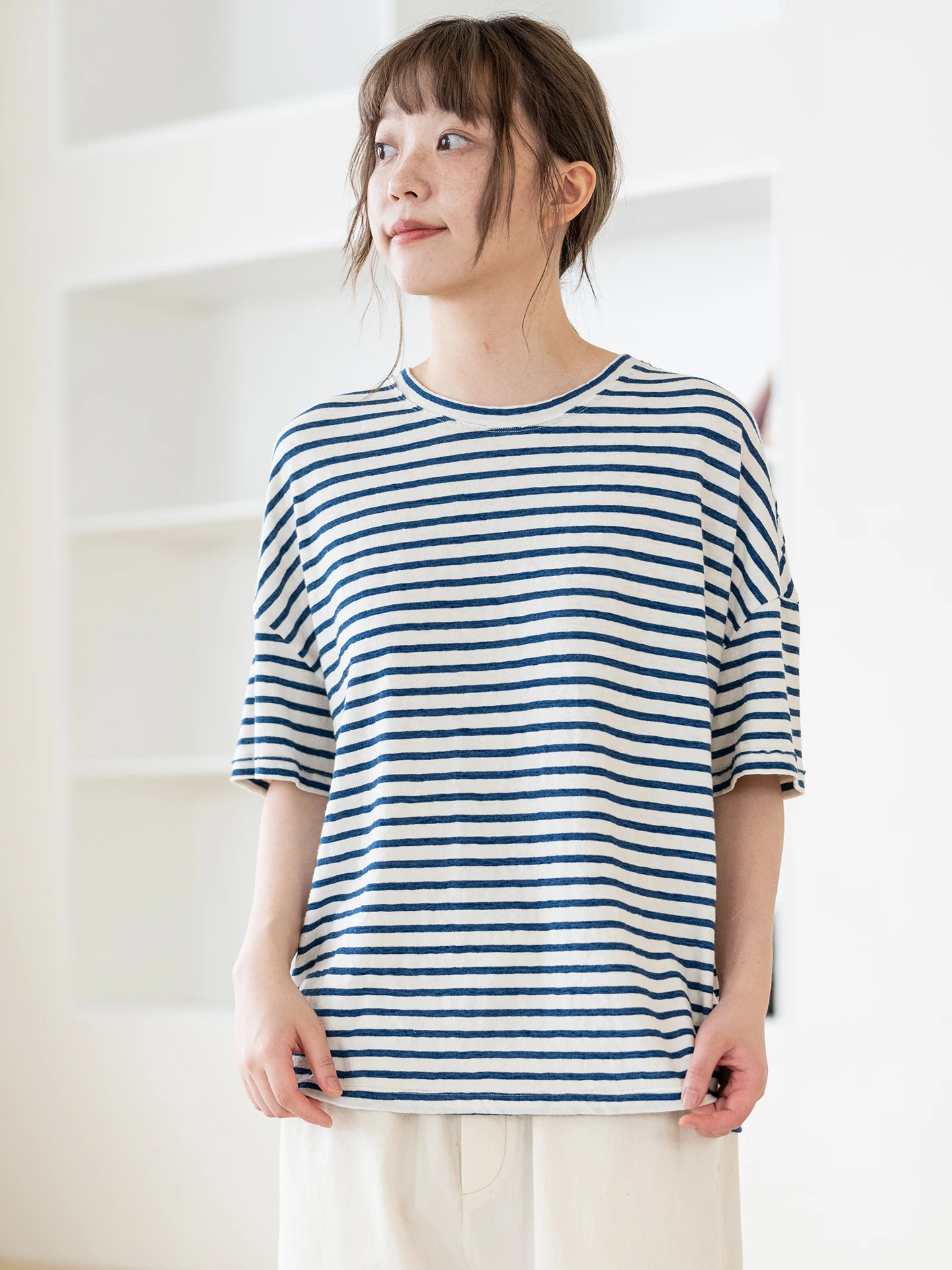 

Повседневная трикотажная футболка в полоску, свободного кроя, с коротким рукавом, женский летний топ, дышащий, влагоотводящий, с классическим узором