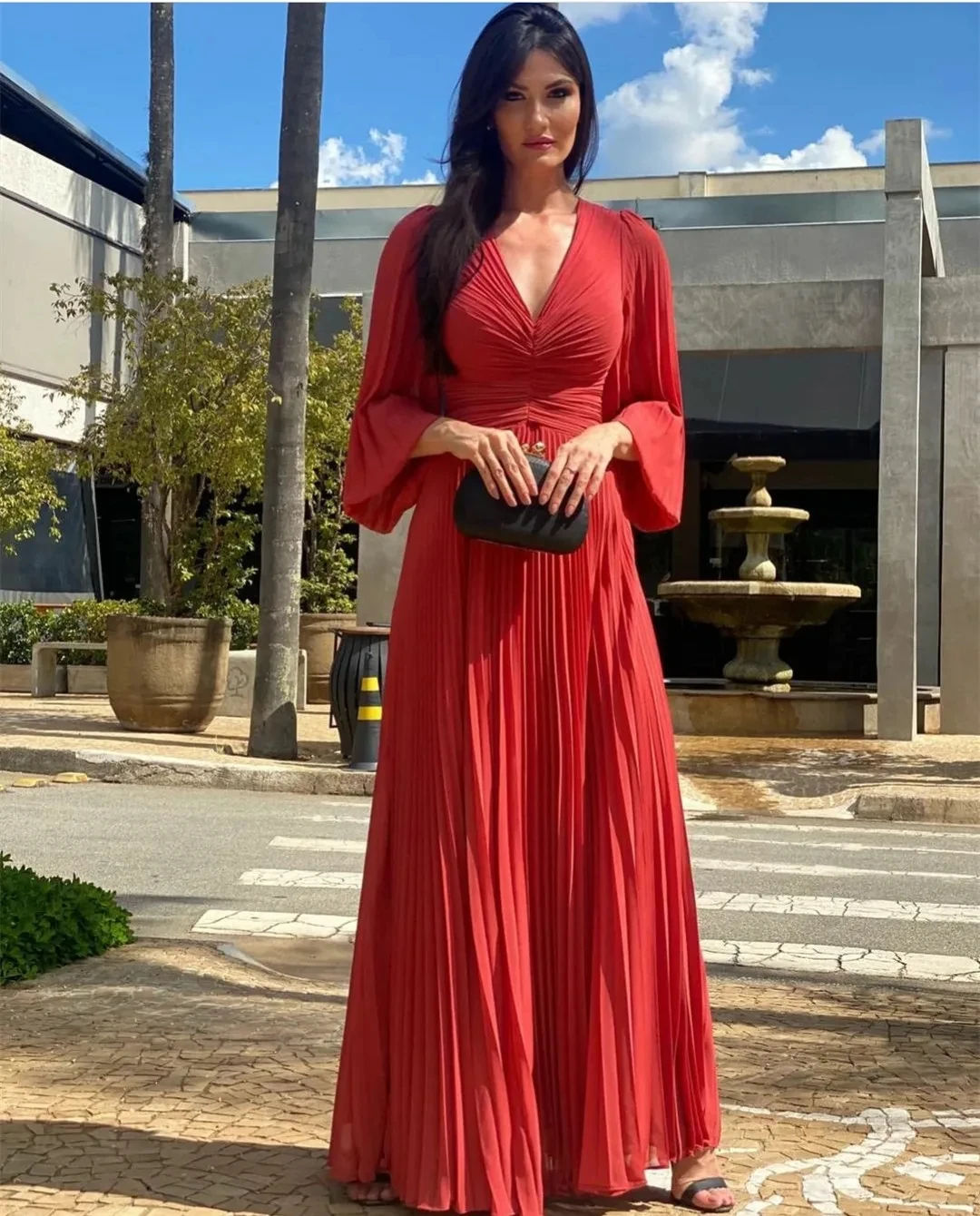 

Flora Dress Red Chiffon Long Sleeves V-Neck Evening Dresses A-Line Backless Floor Length فساتين السهرة Prom Gowns for Women