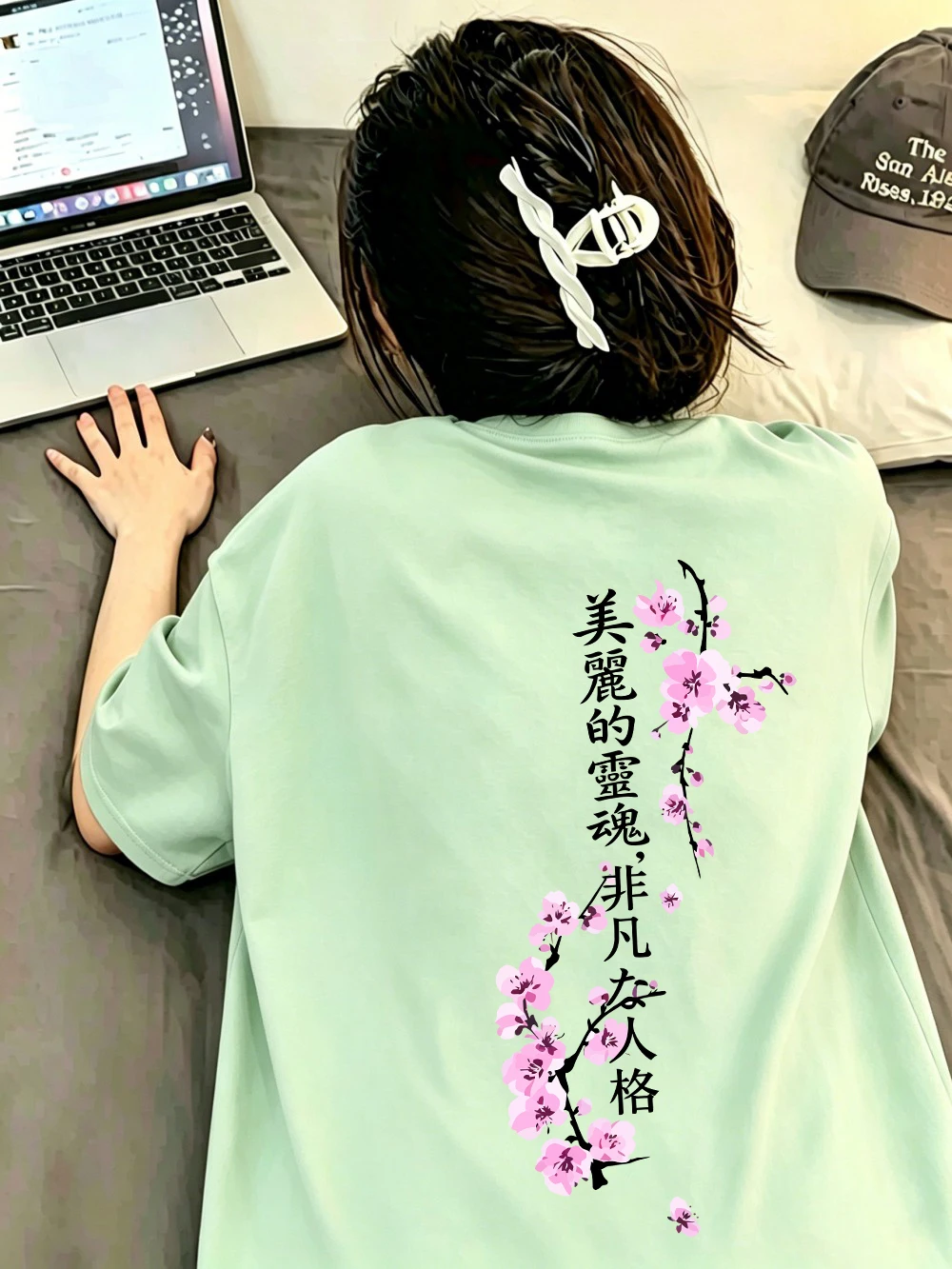 Beautiful Soul Sakura Branches Prints T-Shirts Damen-T-Shirts aus Baumwolle für den Sommer, kurzärmelig, O-Ausschnitt, übergroße Oberteile, weiche Streetwear-Kleidung – Detail 15
