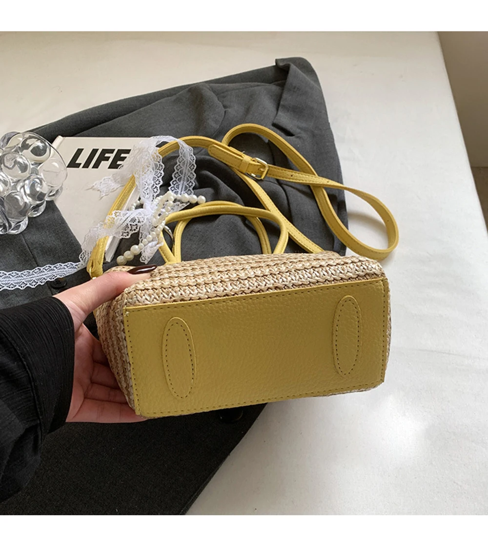 المرأة دلو حقيبة القش المنسوجة Crossbody حقيبة شاطئية عادية تخفيف عطلة نمط كتلة اللون تصميم يده حمل حقائب الإناث