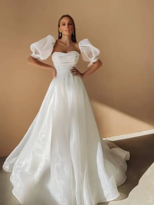 

Organza Wedding Dresses Sweetheart A Line Long Pleats Removable Short Puffy Sleeves Sweep Train Bridal Gowns for Bride with Bow