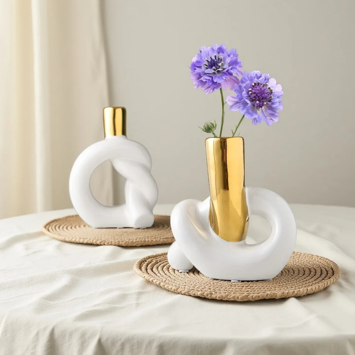 Geometric Knot Ceramic Aromatherapy Candle Holder Flower Vase Candlestick Golden Mouth Flower Arrangement Home Decoration