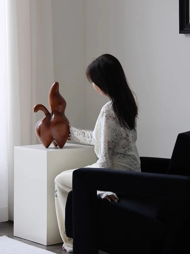 

Squirrel solid wood sculpture ornament classic reproduction modern living room entrance decoration antique designer