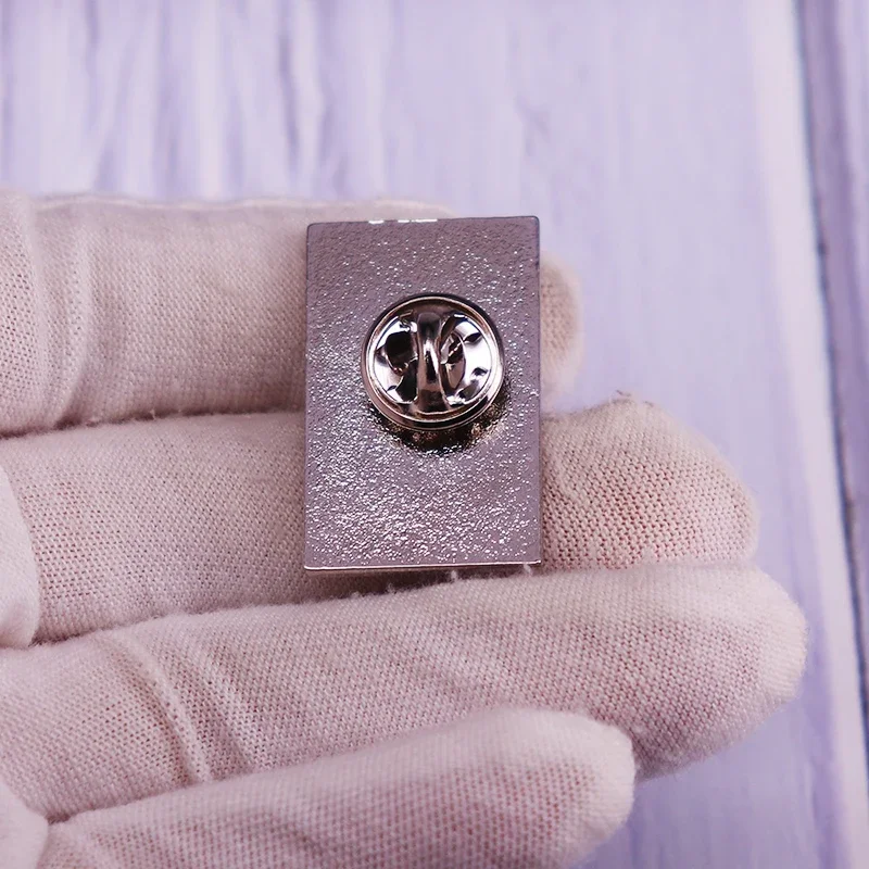 دبوس مينا بطاقة التارو الأحمر ، هيكل عظمي لحصد الأرواح وبروش المنجل ، شارة قوطية غامضة #2