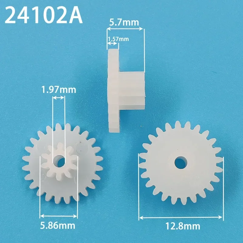 50pcs 24102A 0.5M Gear 13mm Diameter 24 Teeth 10 Teeth  POM Plastic Pinion 2MM Motor Shaft Toy Parts Wheels 10pcs/lot