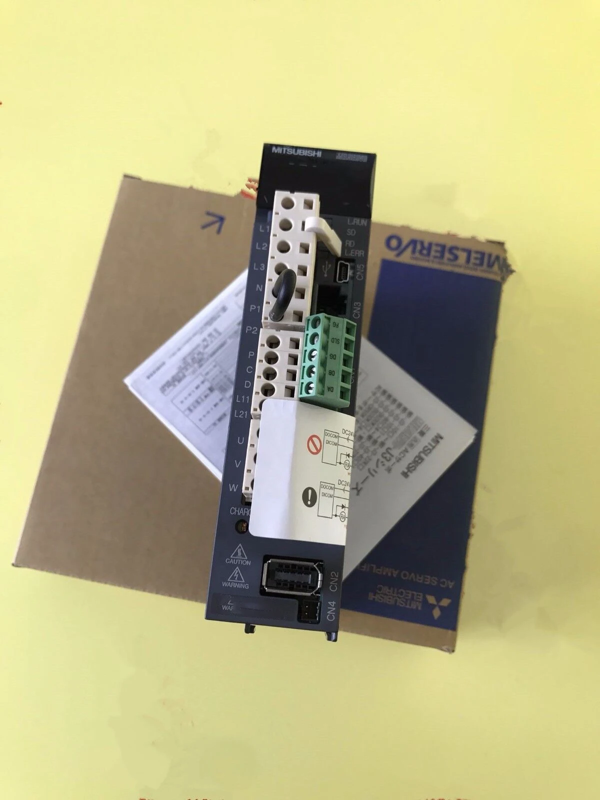 

*New Servo Drives MR-JE-200AS MR-J2M-BU6-PS MR-J3-D01-EB MR-J2S-40B-S030 In Box Expedited Shipping