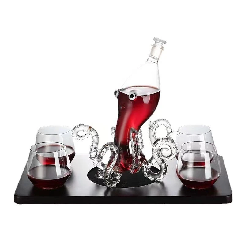 

European style, whisky decanter, ginseng octopus sealed sparkling wine bottle, winery, foreign wine,