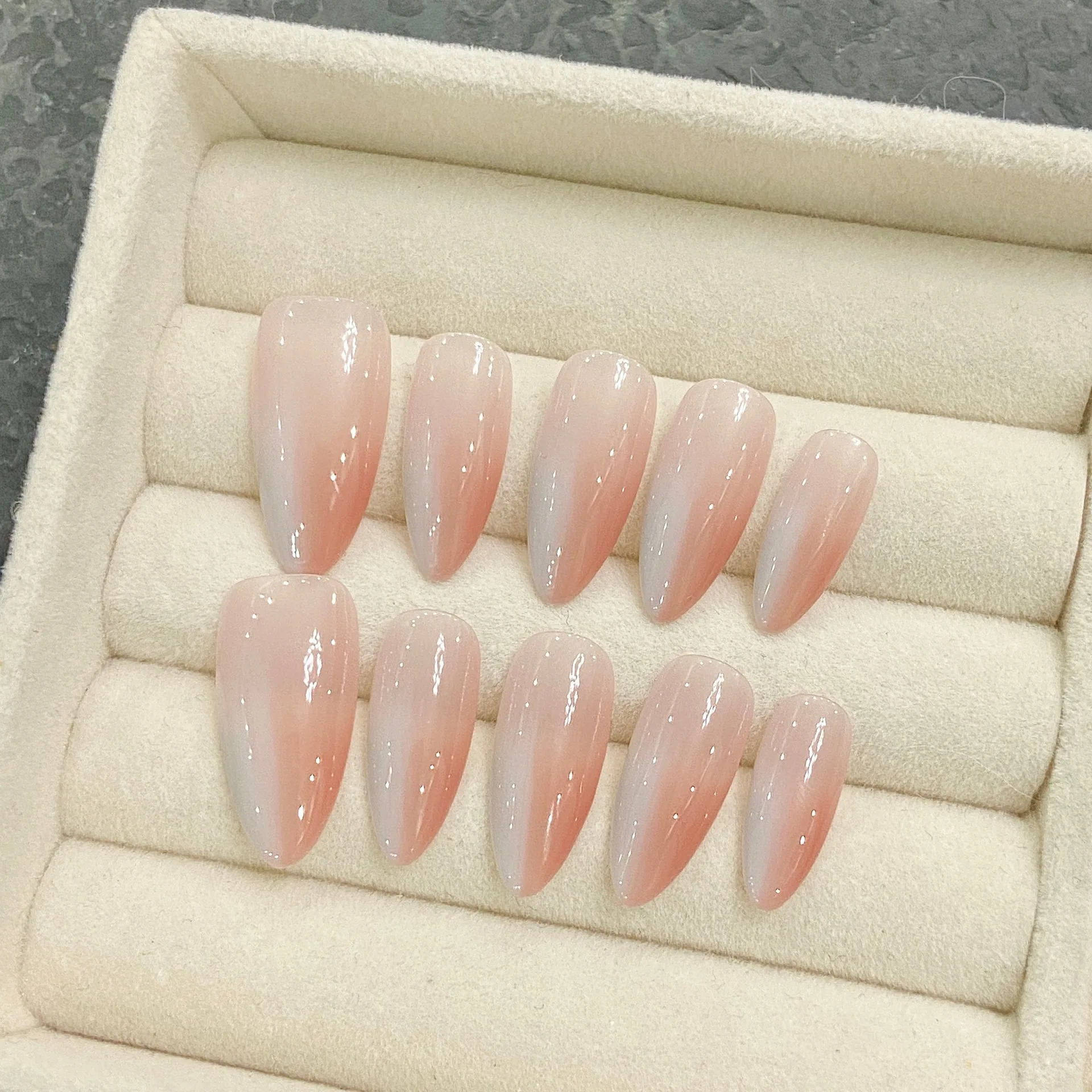 

10PCS Wearable Long Almond Fake Nails Phototherapy Nude Pink Gradient Handmade Gentle False Nails Press On Nail Tips Finished