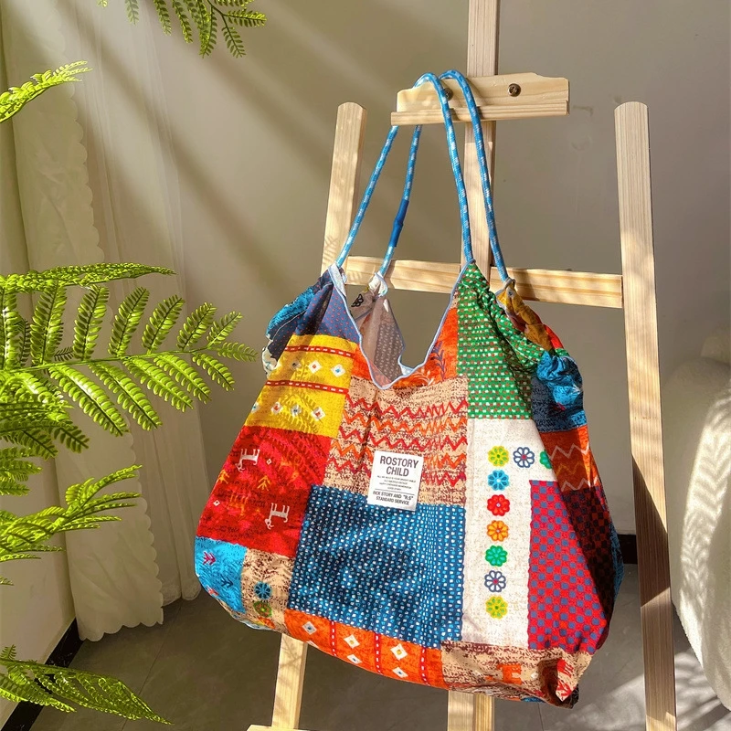 

Вместительная женская сумка-тоут с ярким принтом, летняя, в стиле бохо, с контрастными цветами и пэчворком, пляжная сумка через плечо в стиле Бали/Таиланд