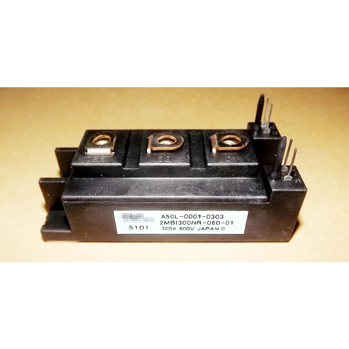 

DUAL IGBT MODULE 2MBI300SK-060 A50L-0001-0303 2MBI300NR-060-01 2MBI300NR-060-01 2MBI300NK-060