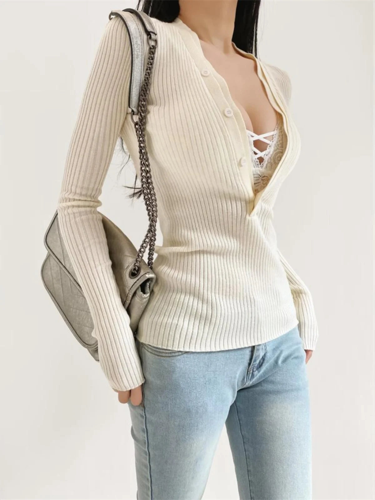 セクシーなレッド V ネックニットセーター女性の秋冬スリムフィットロング Sve ストリート Sle インナーウェア 2 つの着用方法セット