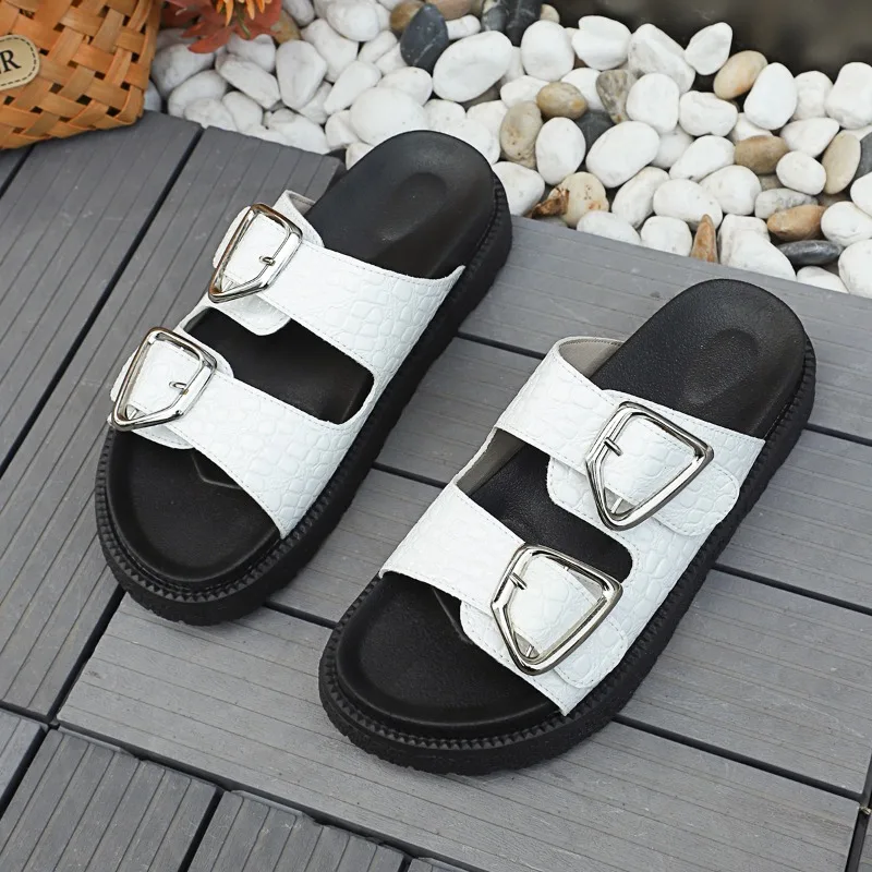 شباشب منصة نسائية 2025 أحذية صيفية جديدة على طراز فاسق صنادل عصرية ذات نعل سميك أحذية نسائية مسطحة غير رسمية شباشب #4