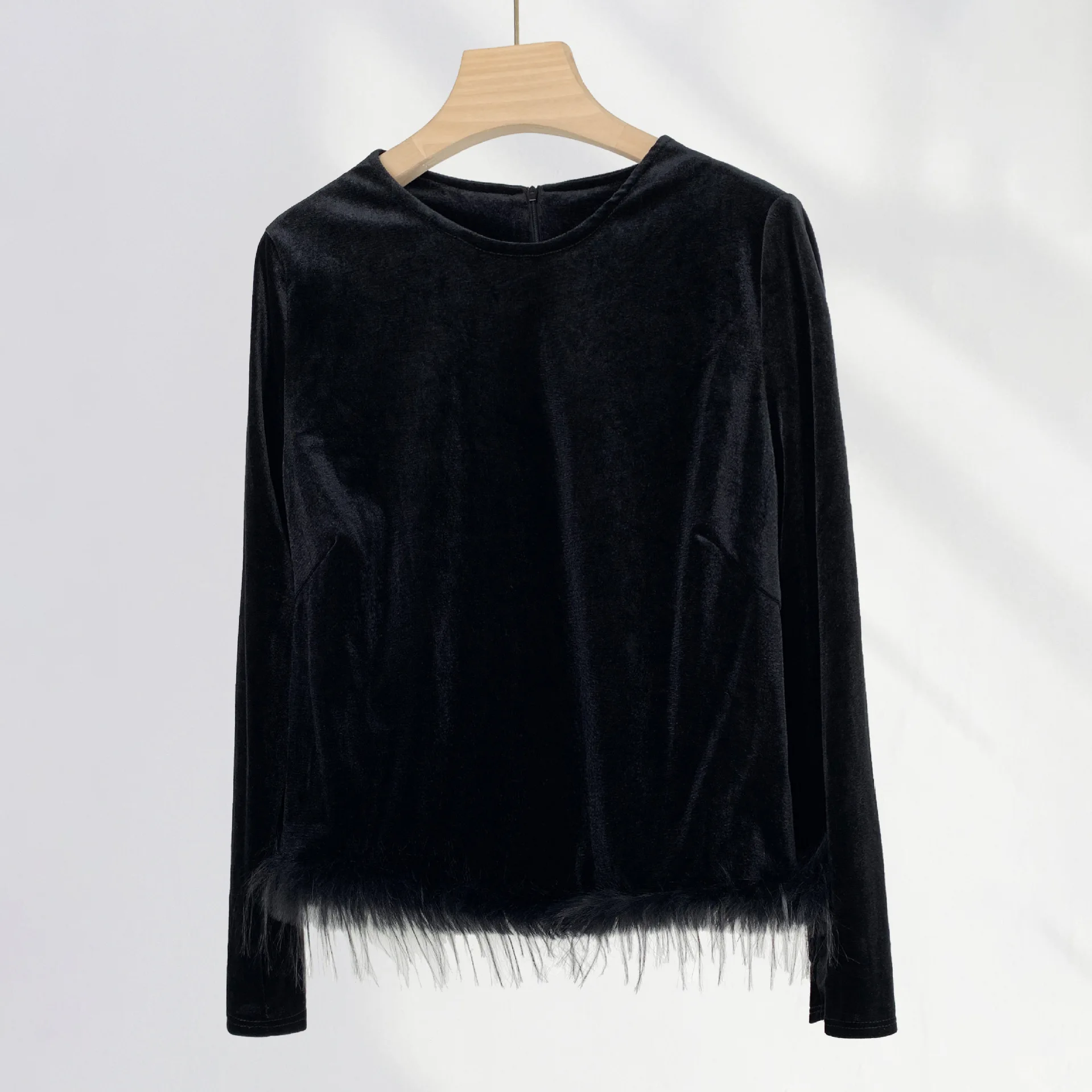 Feather Decorative Top Spring Black Pleuche Long Sleeved T-shirt