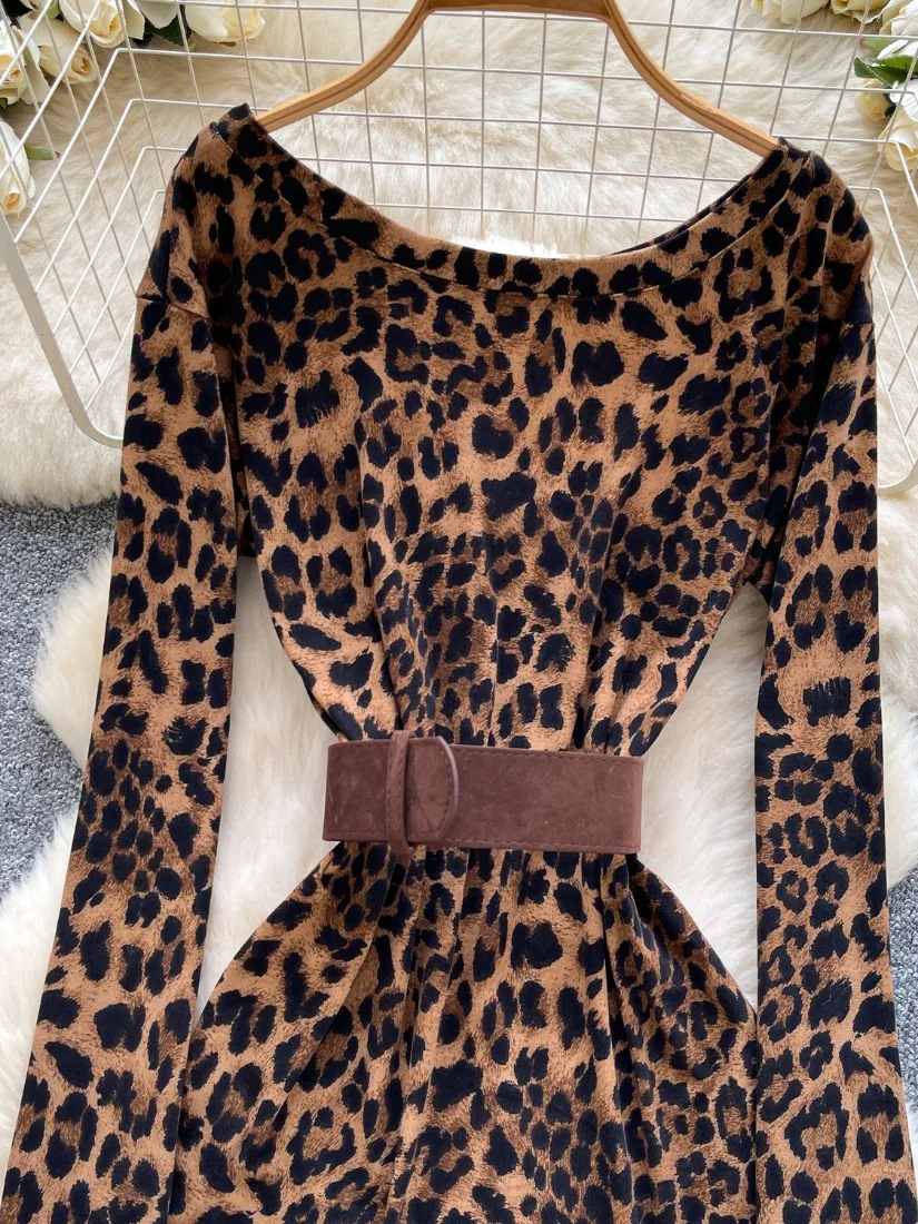 Foamlina T-shirt sexy con stampa leopardata Top per donna Nuova primavera autunno O collo manica lunga casual top stampati femminili con cintura