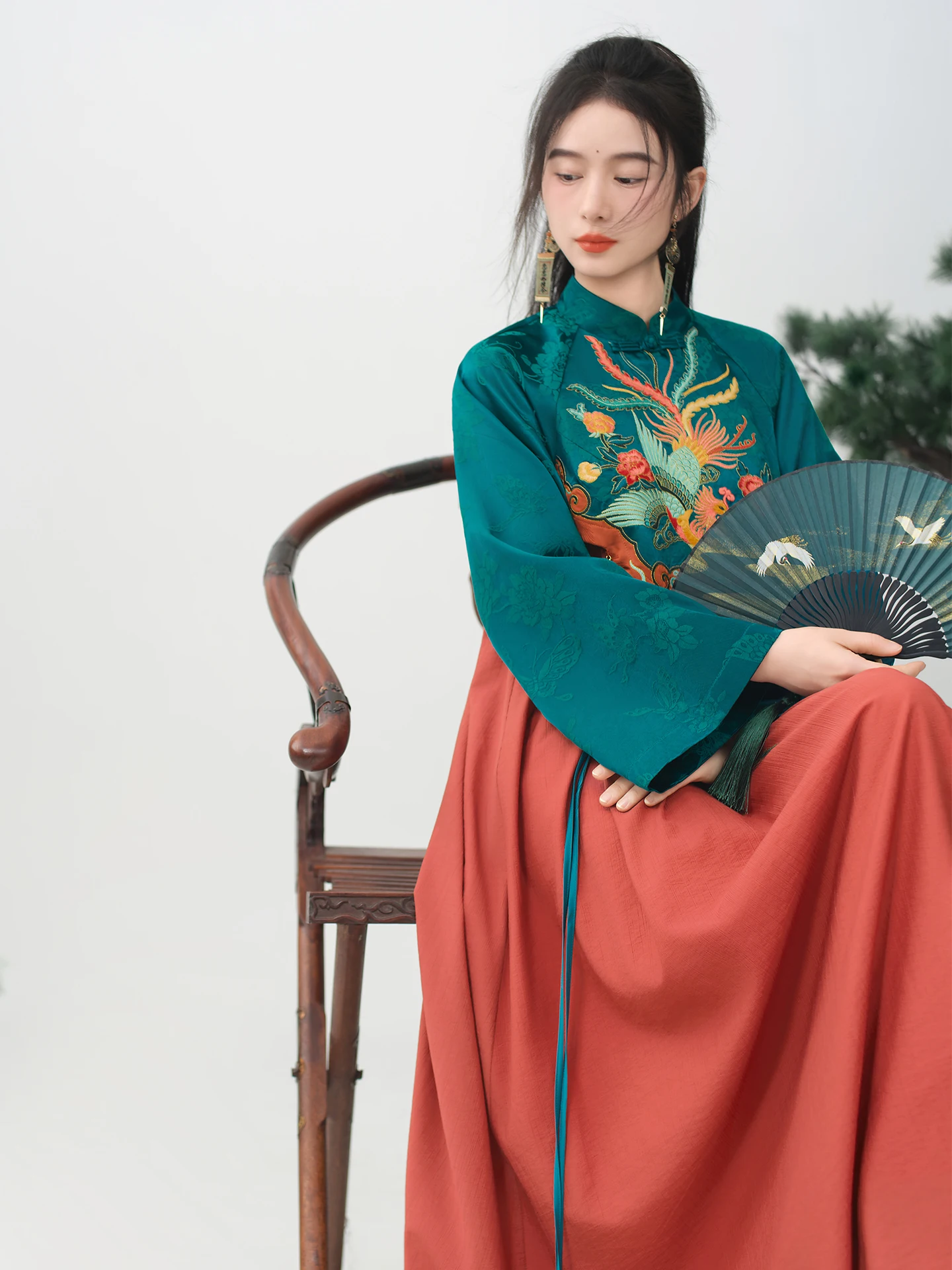 TIYIHAILEY الخريف الربيع المرأة النمط الصيني التطريز فستان طويل ماكسي السيدات خمر المرقعة الوقوف طوق كم طويل مضيئة #2