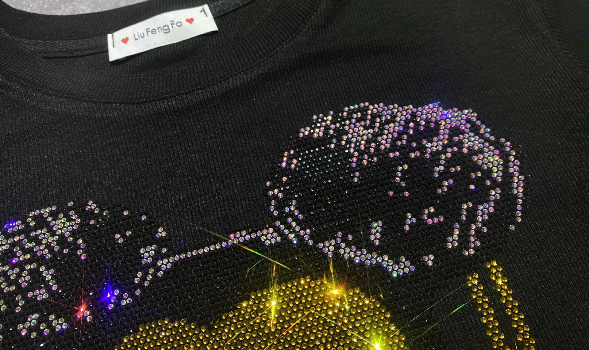 Populaire Lange Mouwen Innerlijke Slijtage Dieptepunt Shirt Dames Zwart O-hals Slim Fit Tees Zware Strass Kawaii Trui T-shirt Top