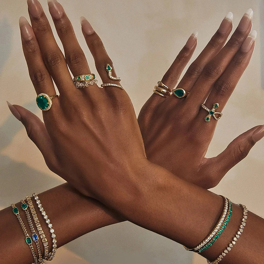 

AIKOER Fashion Retro 18K Gold Color Plated Stainless Steel Spirit Snake Series Ring Green Zircon Stackable Ring Women's Jewelry