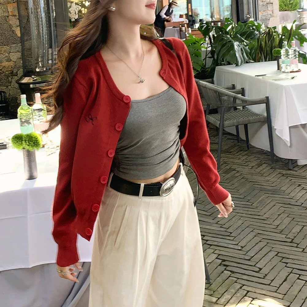 Pull à manches courtes brodé, haut décontracté, style décontracté, noir, pull décontracté toutes saisons, cardigan, col rond